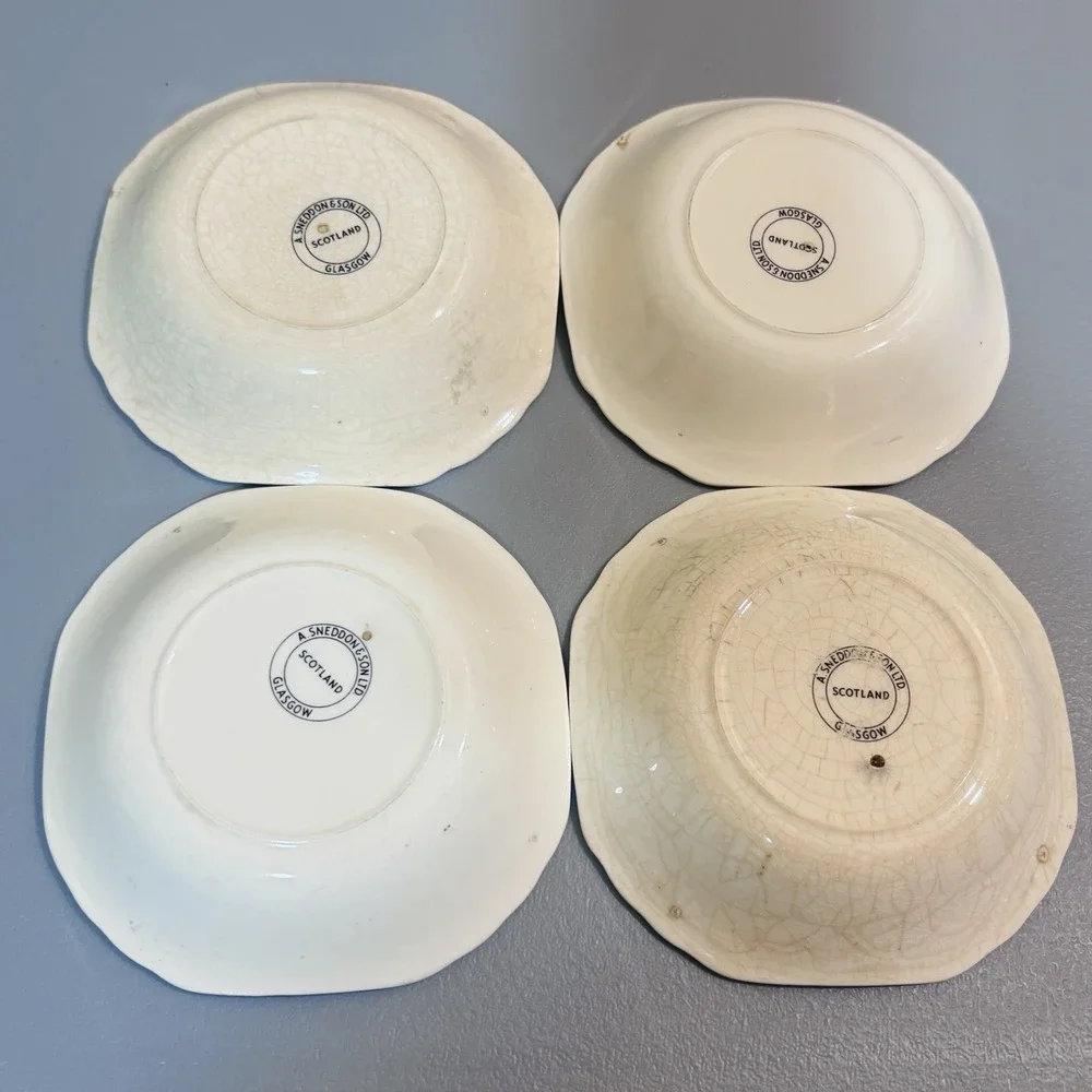 Set of 4 Scottish Trinket Bowls Vintage Bagpiper & Man In Kilt Gold Trim Glasgow